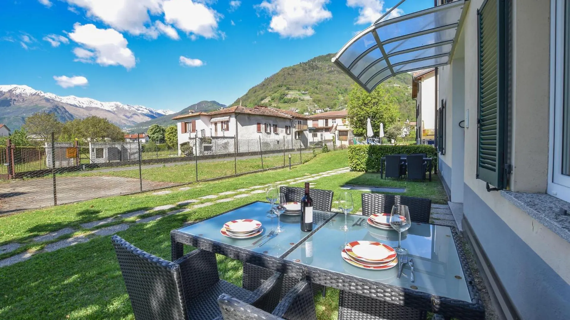 Amazing Apartment In Domaso With Kitchen